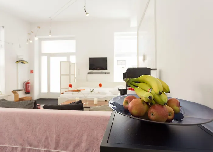 Streetview - Premium Flat At The Belvedere Апартаменты *