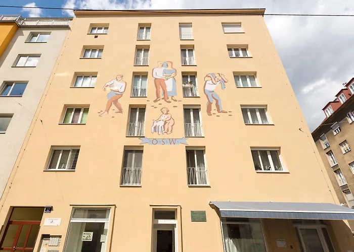 Streetview - Premium Flat At The Belvedere