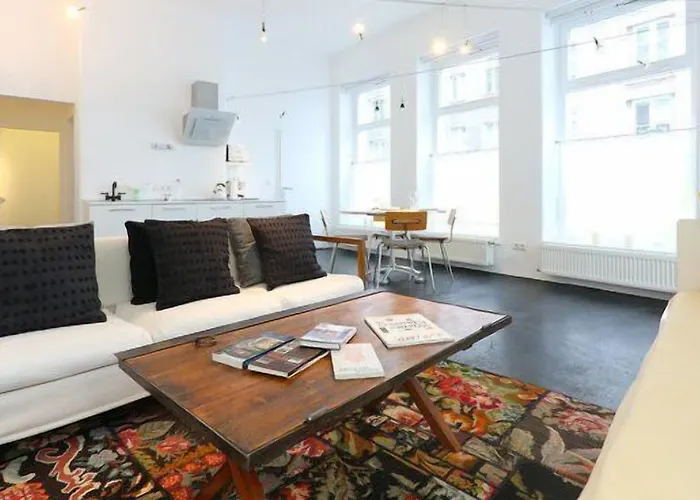 Streetview - Premium Flat At The Belvedere