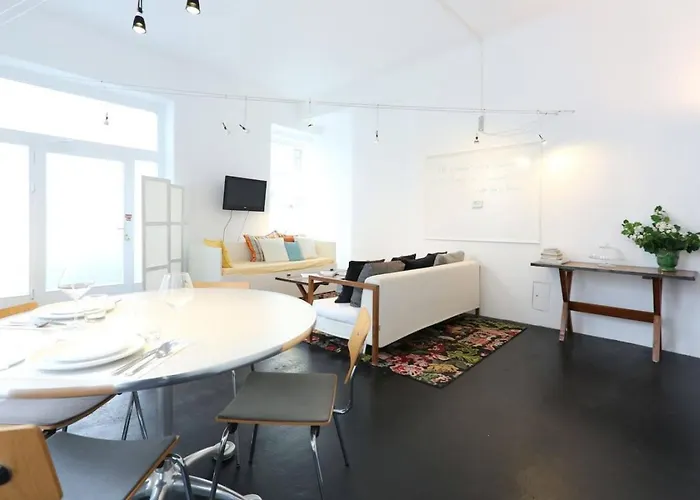 Streetview - Premium Flat At The Belvedere * Wenen