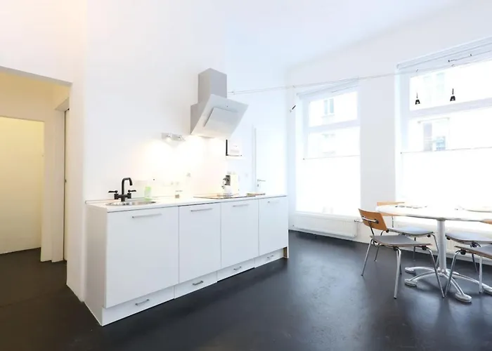 Streetview - Premium Flat At The Belvedere