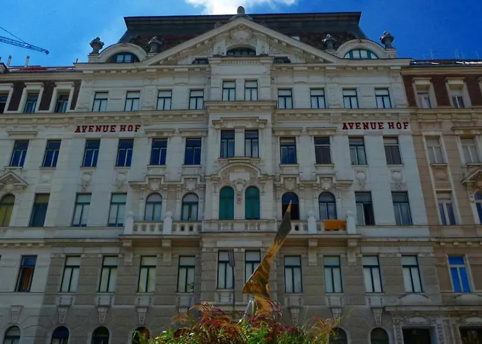 Streetview - Premium Flat At The Belvedere Appartement *