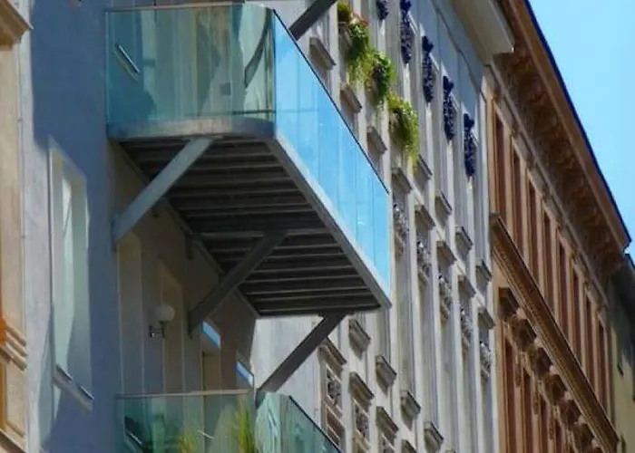 Streetview - Premium Flat At The Belvedere Appartement *