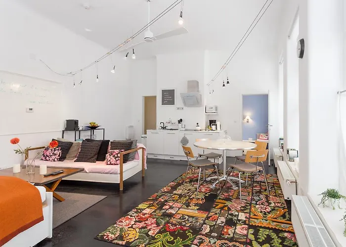 Streetview - Premium Flat At The Belvedere Апартаменты Вена