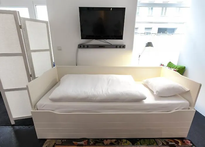 Streetview - Premium Flat At The Belvedere * Вена